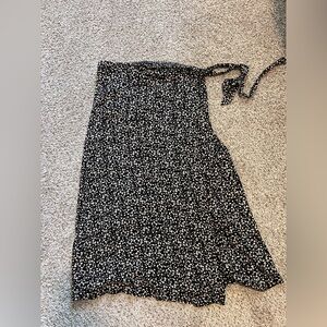 URBAN Romantics Black and White Floral Midi Skirt